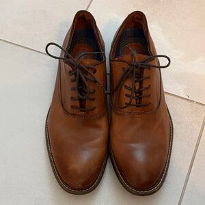 Vince Camuto Tan Leather Oxfords